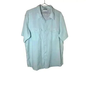 Columbia mesh lined vented  fishing shirt size large in excellent condition